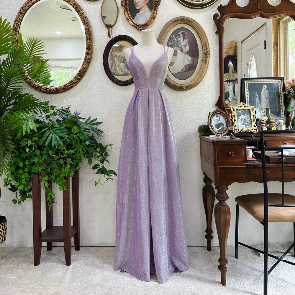 Sleeveless Lavender Sparkle Prom Gown